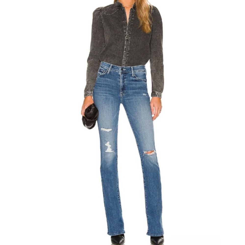 Mother The Insider Flare Distressed Jeans
In Weekend Warrior, SIZE 26 1265
